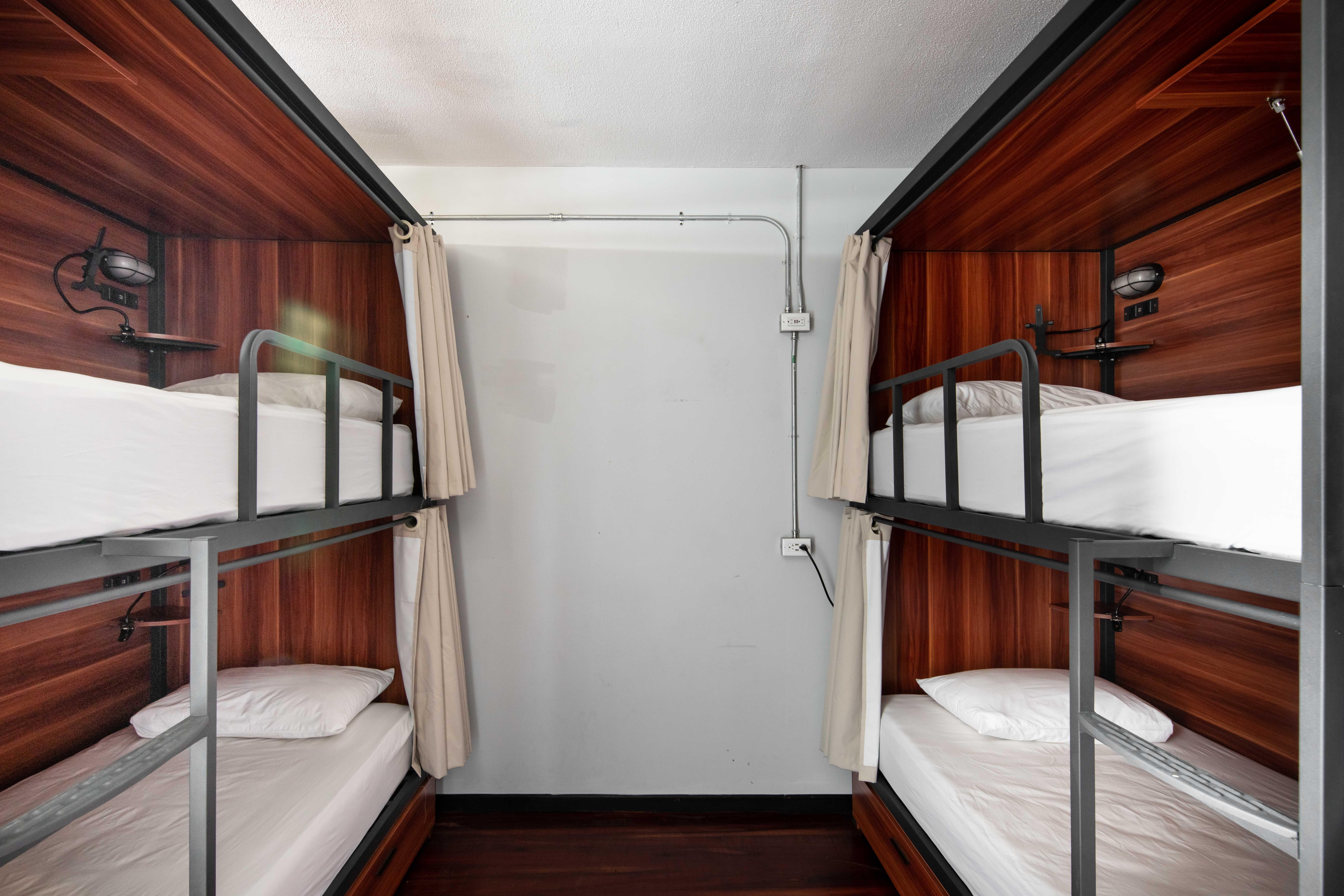 Hotel Socialtel 3*